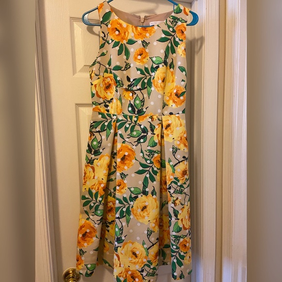 Flower Dress - Picture 2 of 2